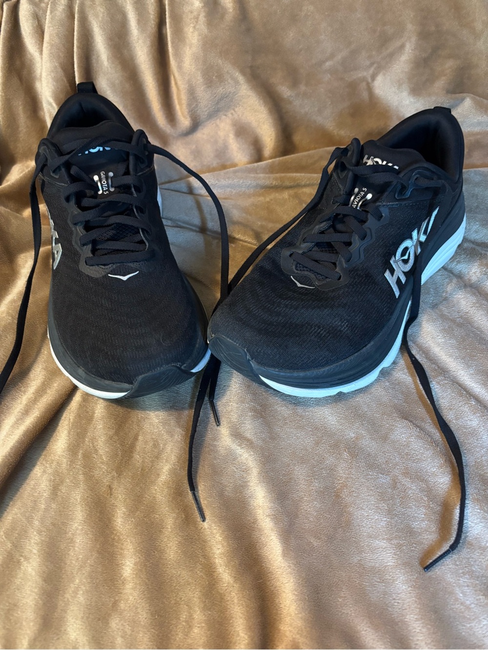 Hoka Men's Black with White Accent Running Shoes Gaviota 5 size 8.5D.